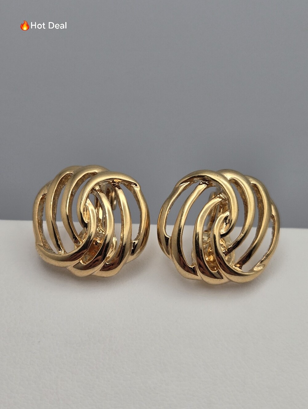 Monet Love Knot Swirl Gold Tone Clip-On Earrings NWT 5/8" Vintage